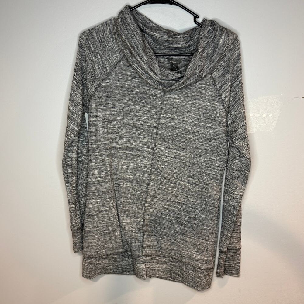 Eddie Bauer grey long sleeve size m